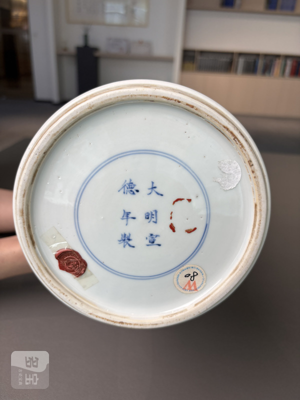 清康熙 釉下三彩山水螭龙纹花觚 - 图17